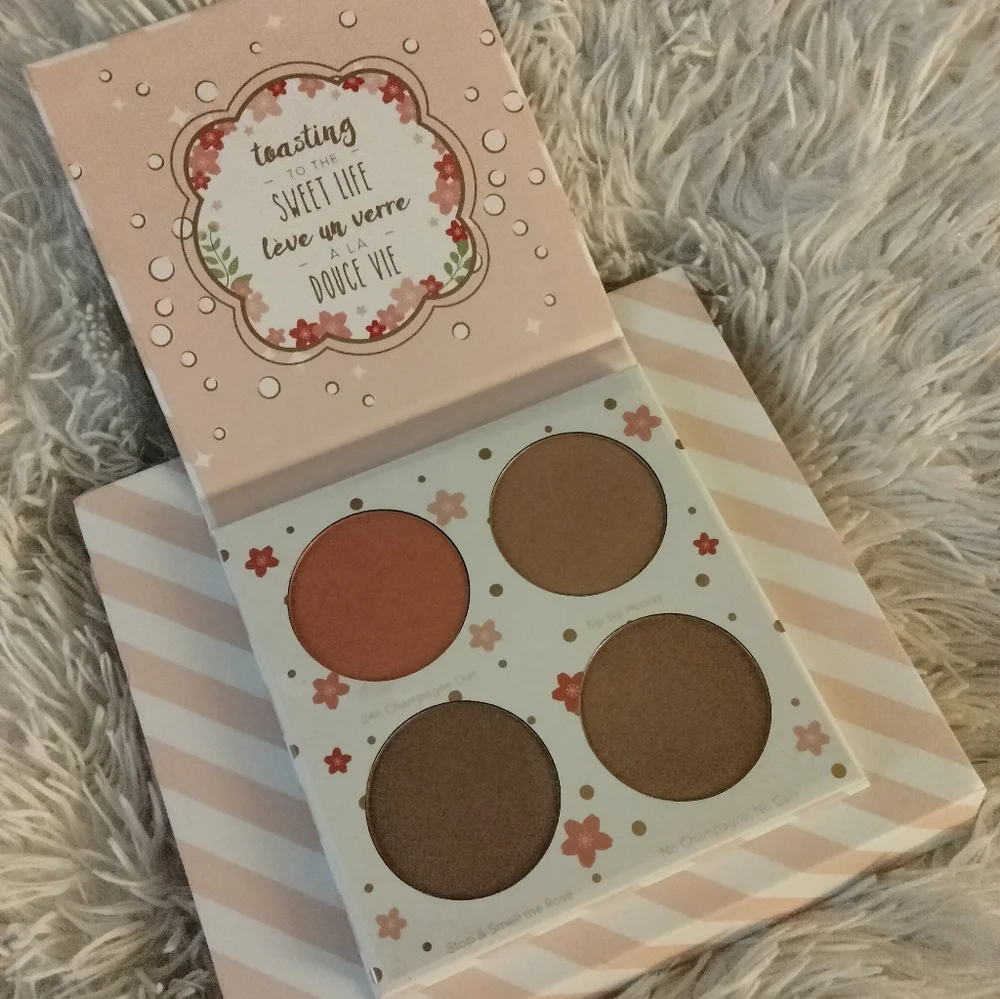 🆕 COTTON CANDY CHAMPAGNE BLUSH PALETTE